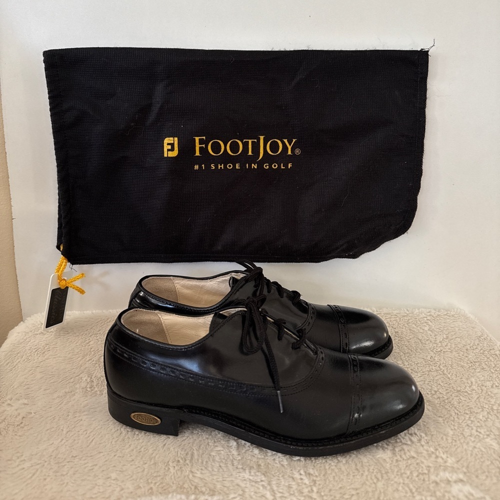 FOOTJOY - Women’s Classic Golf Shoe. Size 6.5